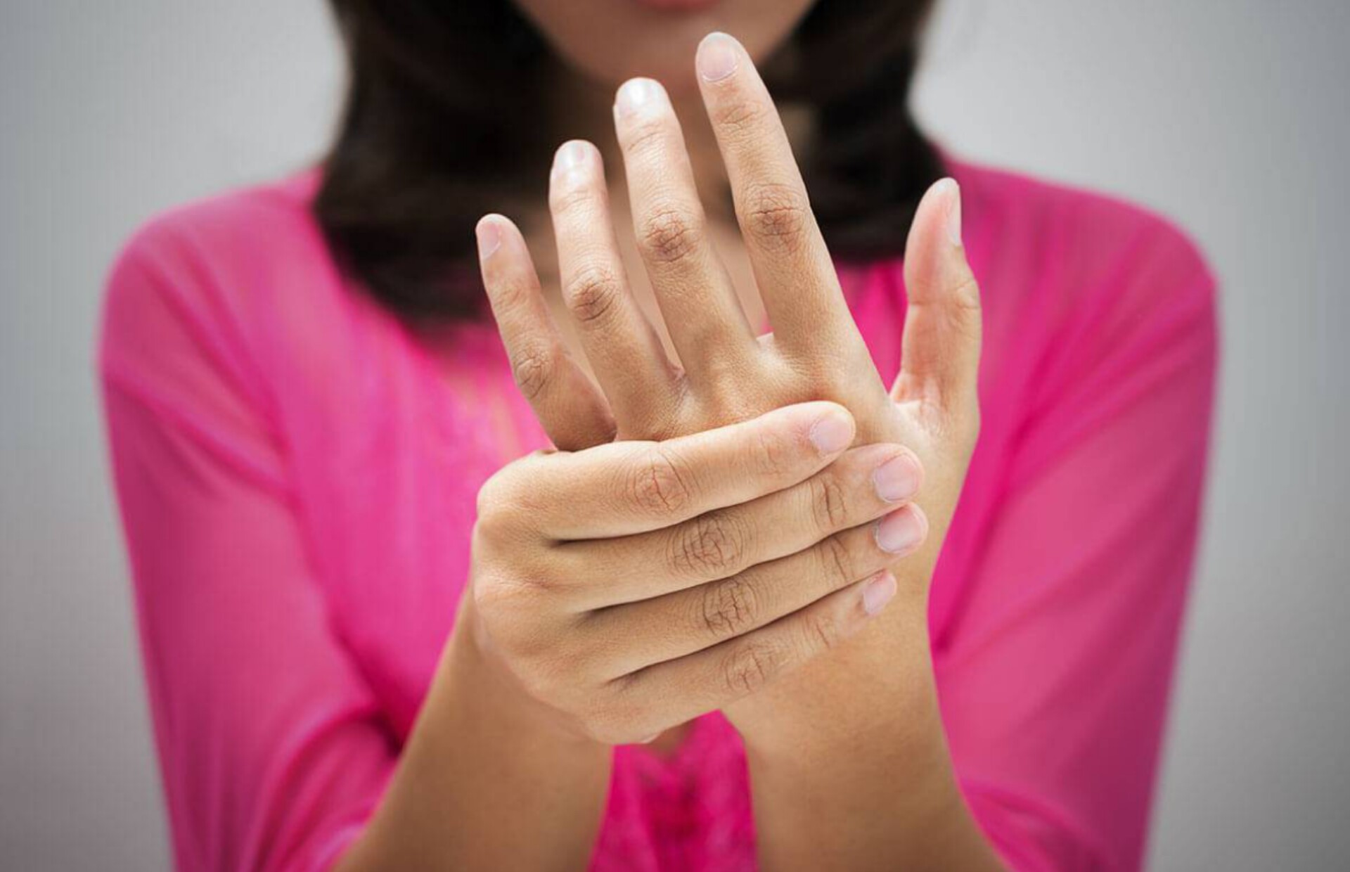 آیا می دانستید علت درد قلب و بی حسی دست چپ چیست؟